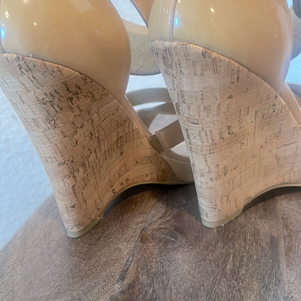 STUART WEITZMAN HILDA Sandal Metallic Cork Wedge Adobe Aniline Patent Size 9M - Picture 7 of 17